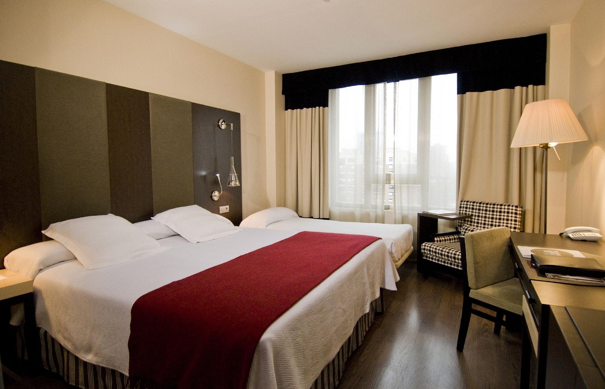 เอนเอ็ช วาลลาโดลิด บาลาโก Hotel บายาโดลิด ภายนอก รูปภาพ