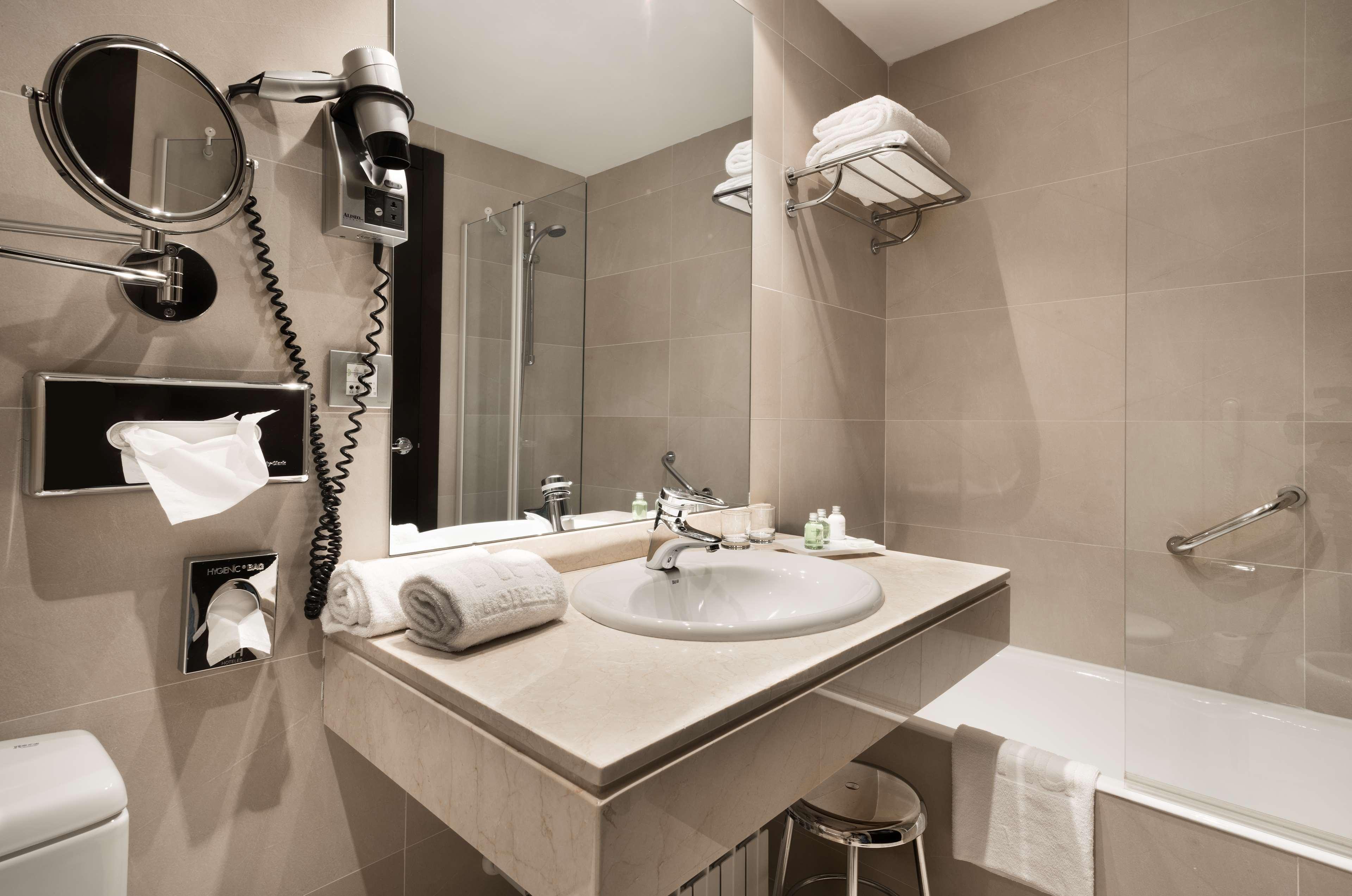 เอนเอ็ช วาลลาโดลิด บาลาโก Hotel บายาโดลิด ภายนอก รูปภาพ