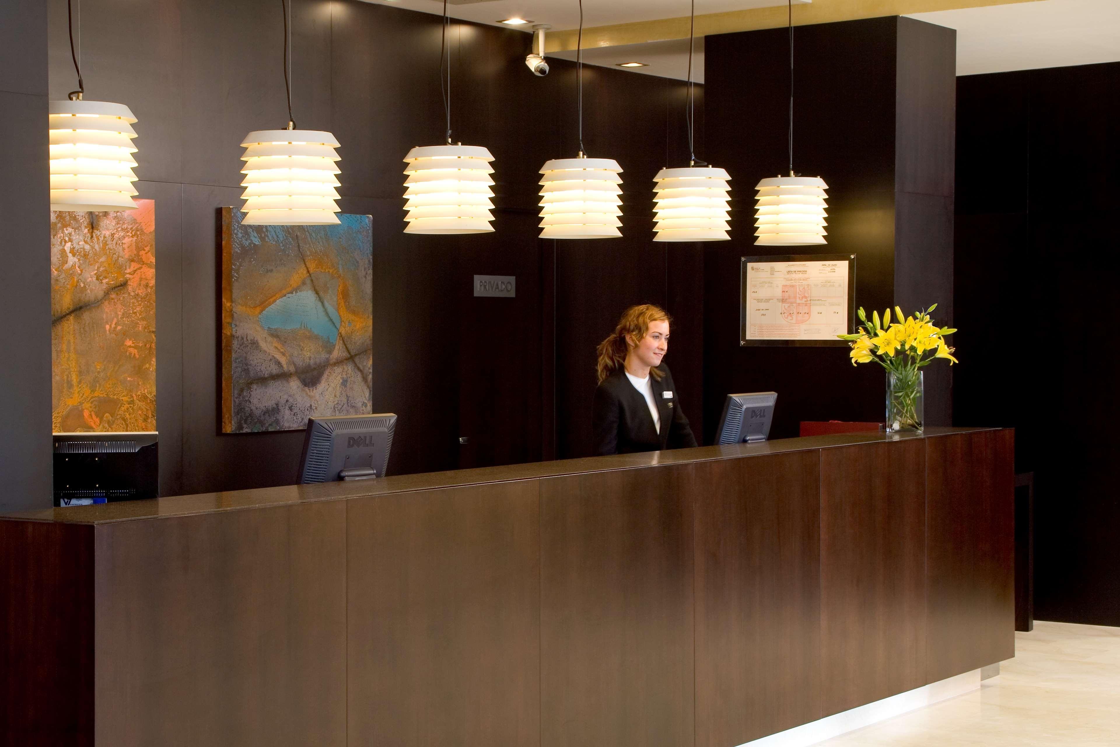 เอนเอ็ช วาลลาโดลิด บาลาโก Hotel บายาโดลิด ภายนอก รูปภาพ