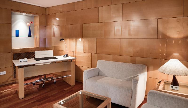เอนเอ็ช วาลลาโดลิด บาลาโก Hotel บายาโดลิด ภายนอก รูปภาพ